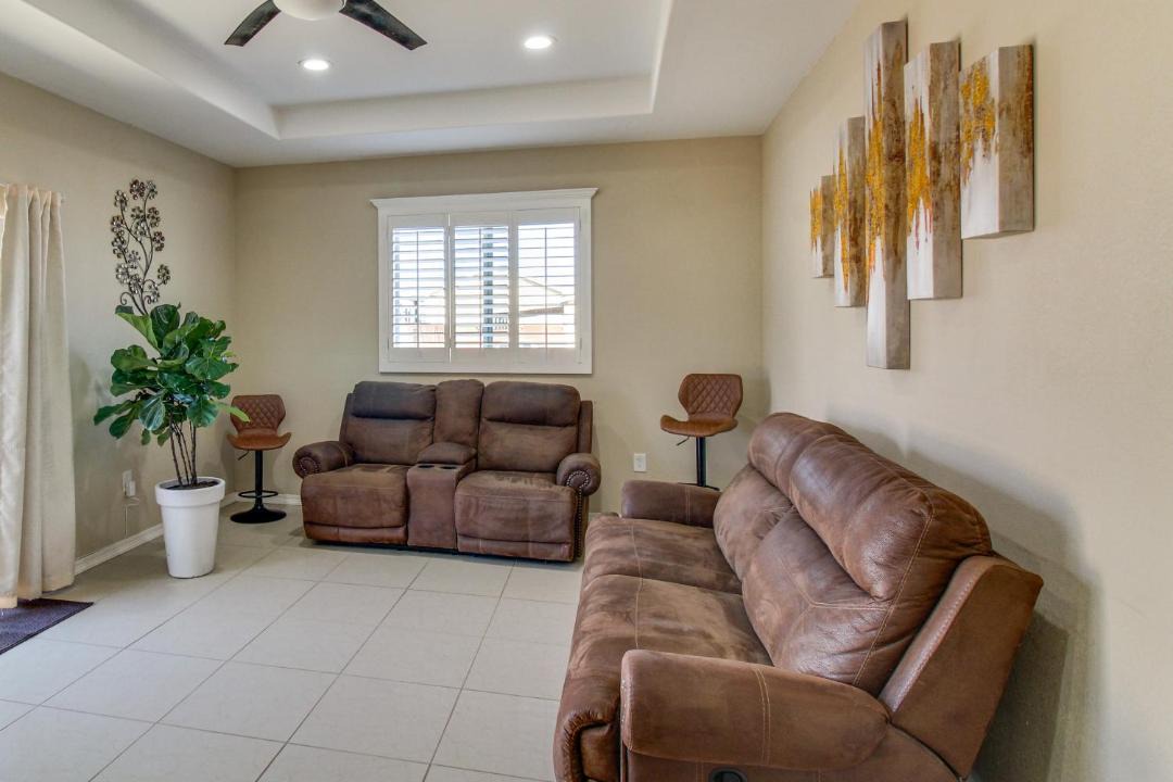 Photo of Livingroom in Adams