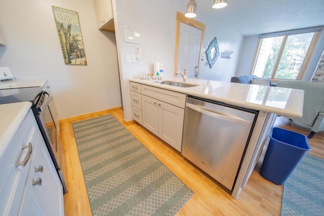 Photo of Kitchen in Lakeside Village