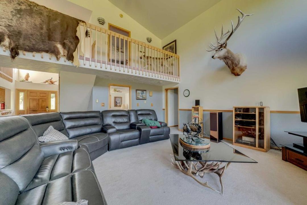 Photo of Livingroom in Glenrock