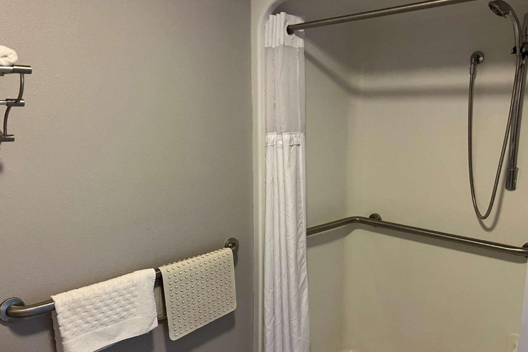 Photo of Bathroom in Pittsburg