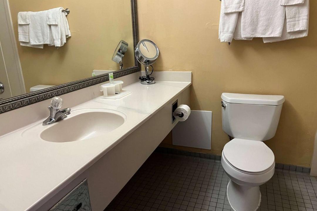 Photo of Bathroom in Pittsburg