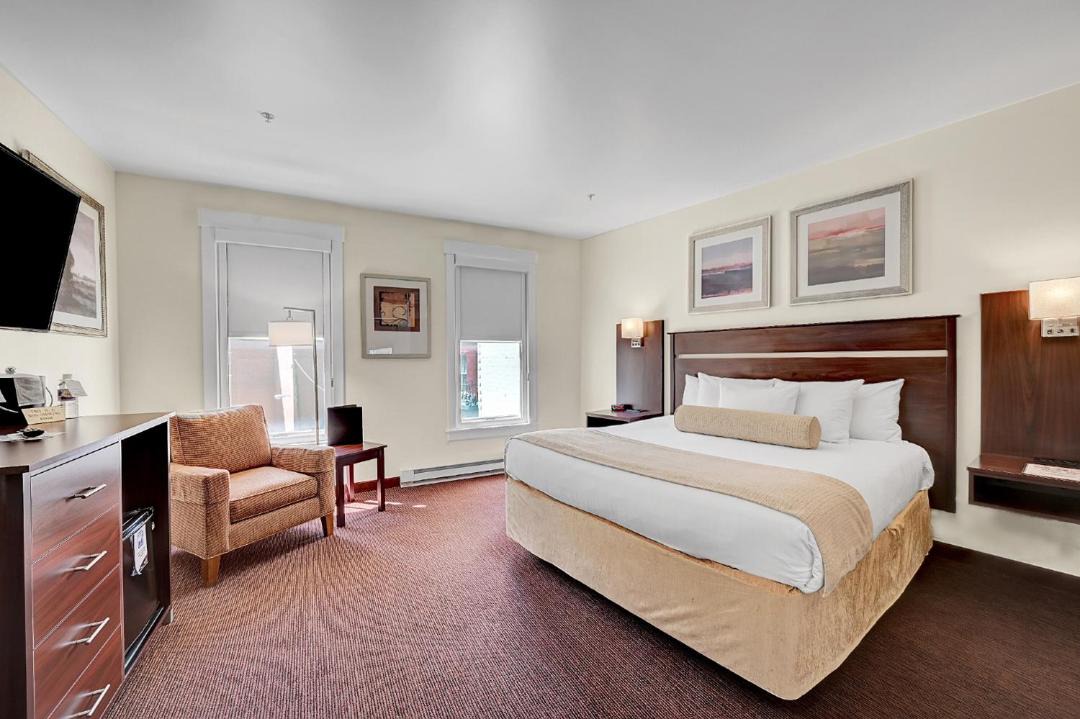 Photo of Bedroom in Central City