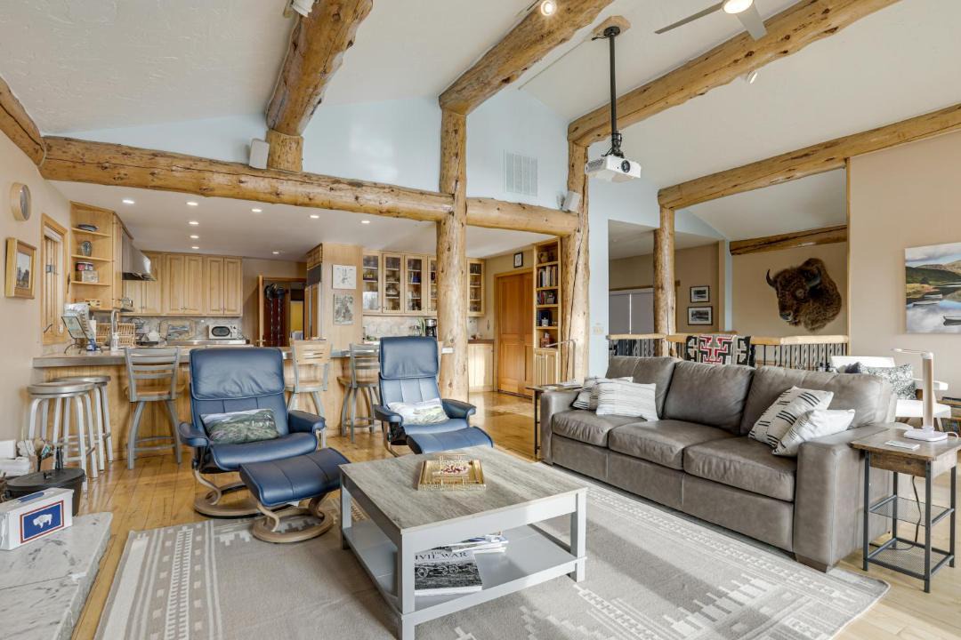 Photo of Livingroom in Sheridan