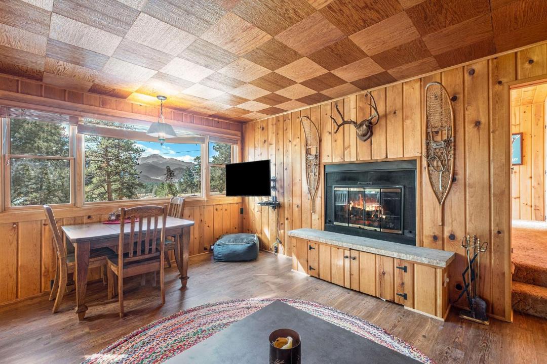 Photo of Livingroom in Estes Park
