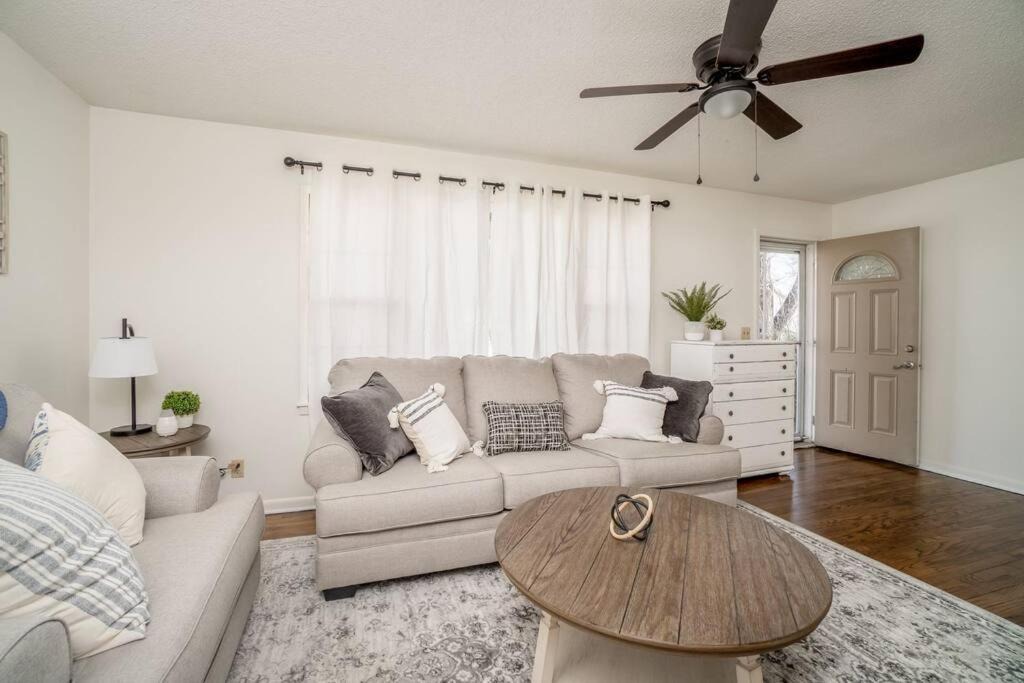 Photo of Livingroom in Wichita