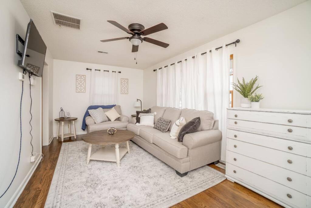 Photo of Livingroom in Wichita