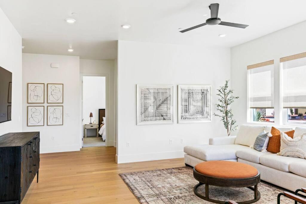 Photo of Livingroom in Bloomington