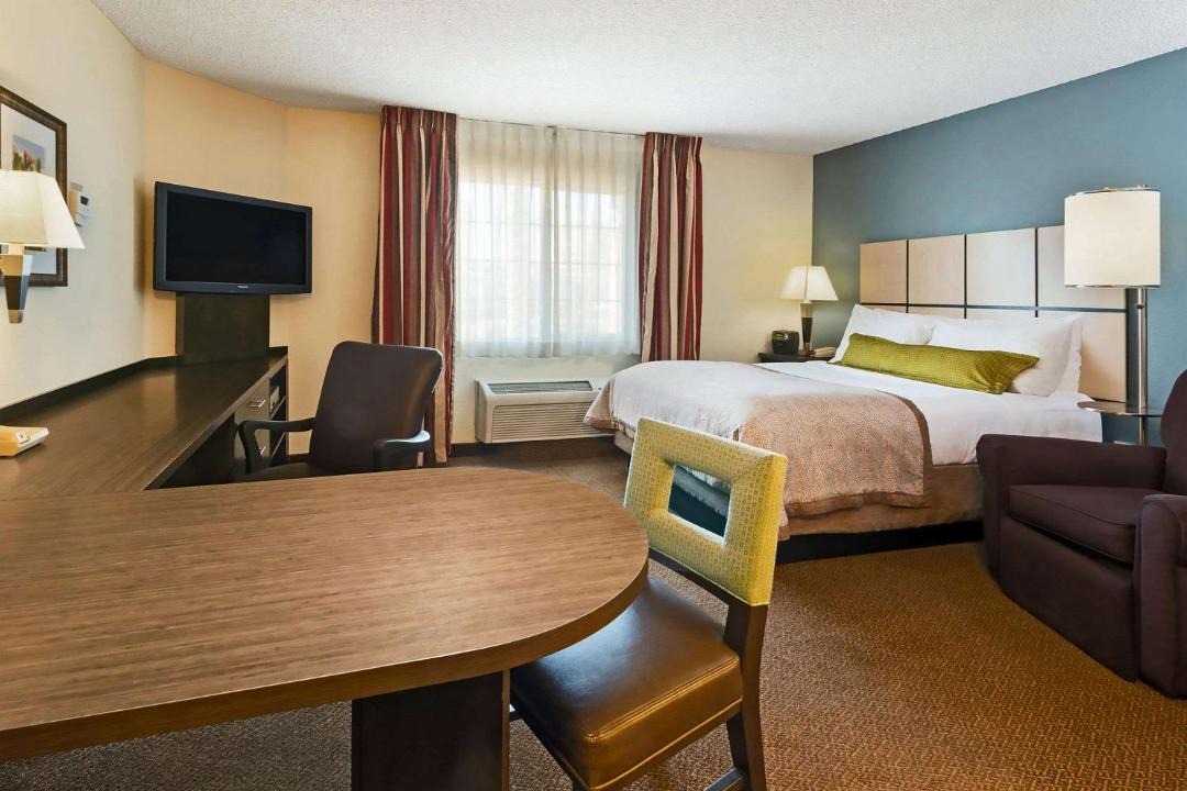 Photo of Bedroom in Overland Park