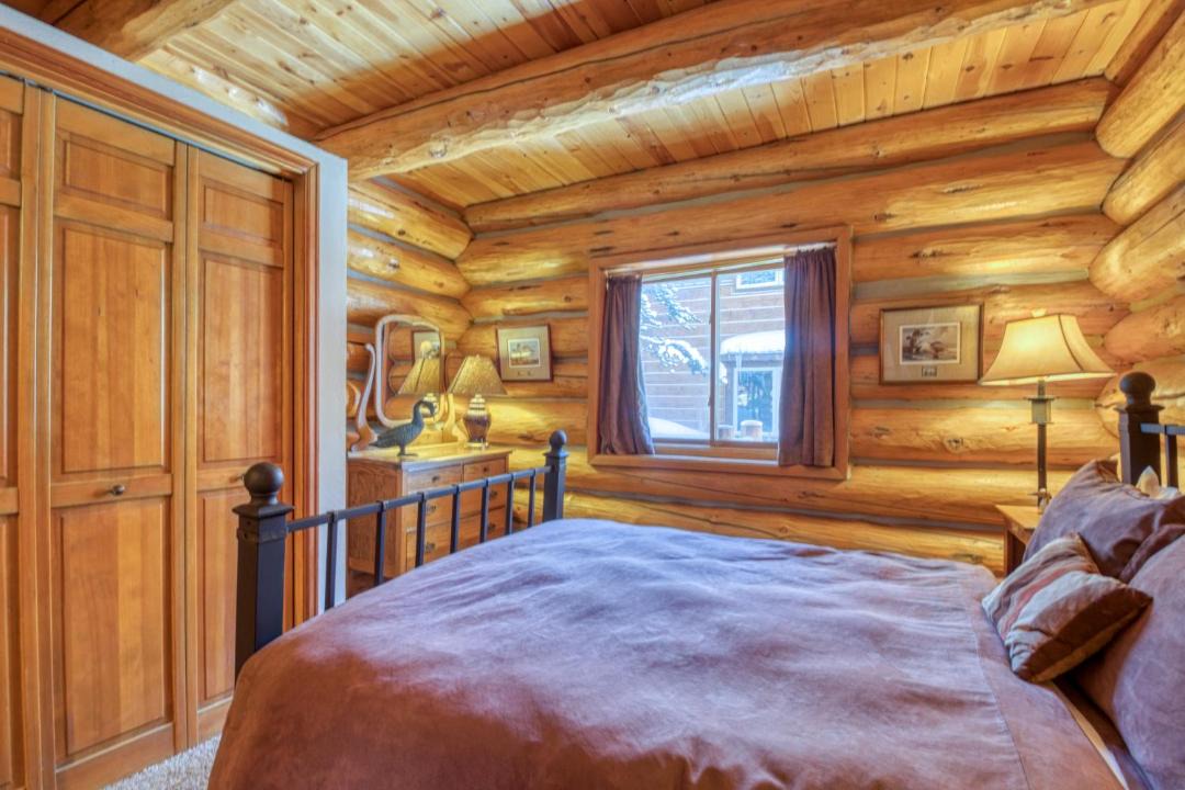 Photo of Bedroom in Woodmoor