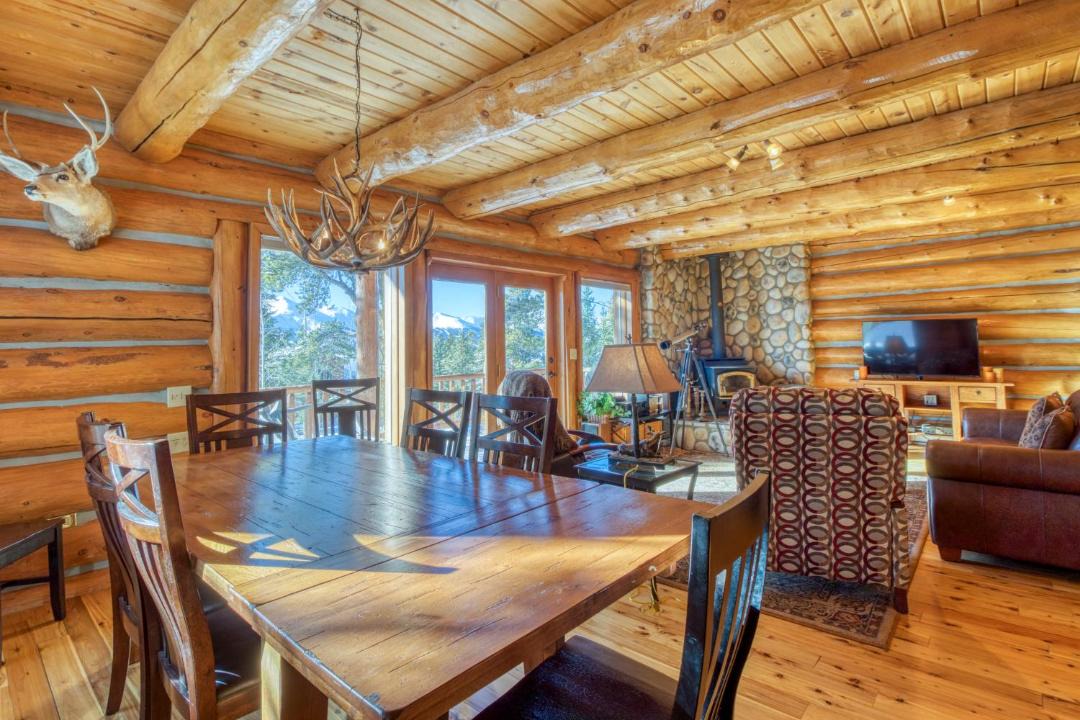 Photo of Livingroom in Woodmoor