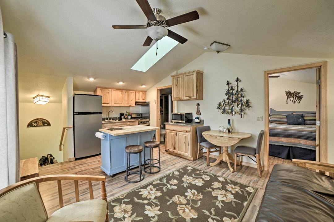 Photo of Livingroom in San Juan River Village