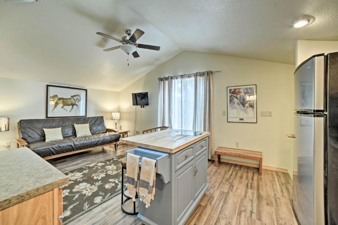 Photo of Livingroom in San Juan River Village