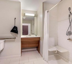 Microtel Inn 
