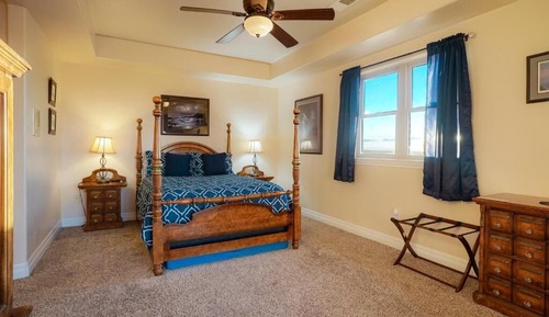 Deluxe Balcony Suite,  Mountain View
