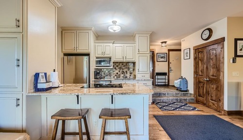 Condo, 1 Bedroom
