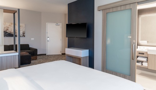 Suite, Multiple Beds