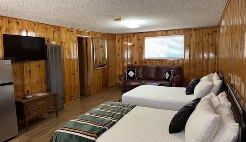 Room 8 at Bellamy's Haus (Upstairs)