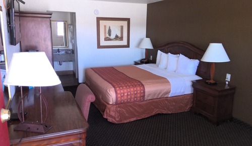 Standard Room, 1 King Bed, Smoking