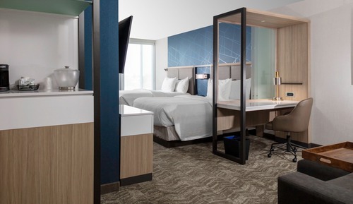 Suite, Multiple Beds, Hearing Accessible (Roll-in Shower)