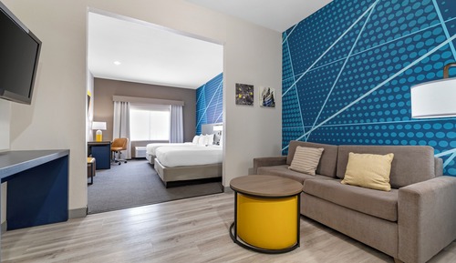 Suite, 2 Queen Beds, Non Smoking