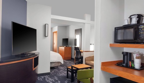 Studio, Multiple Beds, Hearing Accessible (Roll-in Shower)
