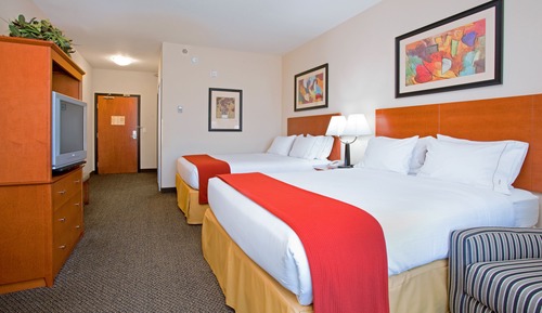 Standard Room, 2 Queen Beds, Bathtub