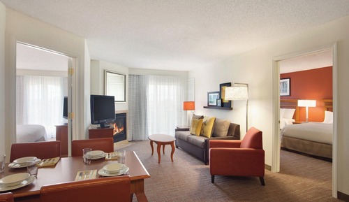 Suite, 2 Bedrooms, Balcony