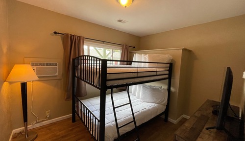 Suite, 2 Bedrooms, Kitchen, Pool View (Non-Pet Friendly)