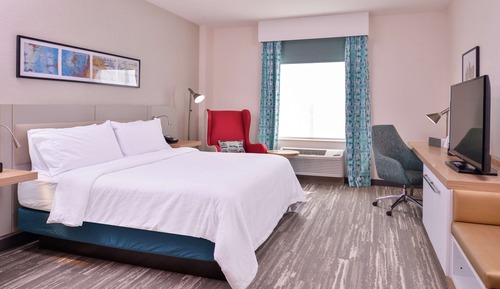 Room, 1 King Bed, Accessible, Bathtub (Hearing)