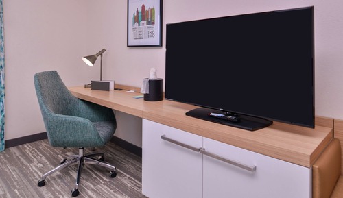 Room, 1 King Bed, Accessible (Hearing)