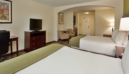 Suite, 2 Queen Beds