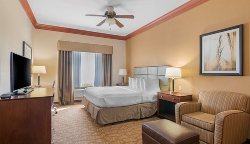 Standard Room, 1 King Bed, Accessible, Bathtub