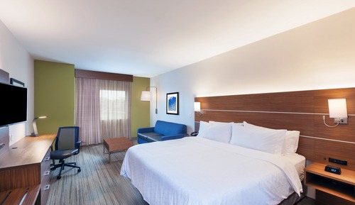 Suite, 1 King Bed, Accessible, Non Smoking (Mobility)
