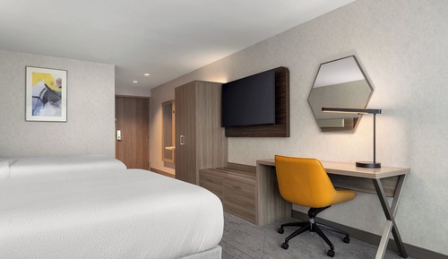 Suite, 2 Queen Beds, Roll-in Shower (Mobility)