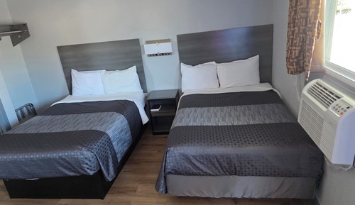 Double Room, 2 Double Beds, Non Smoking