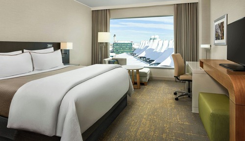 Deluxe Room, 1 King Bed (Hearing Accessible)