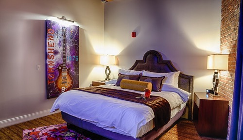 Standard Room, 1 King Bed