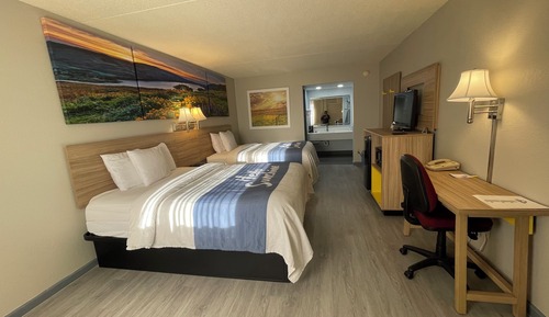 Room, 2 Queen Beds, Non Smoking