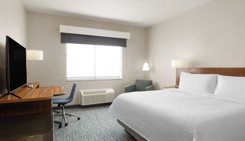 Standard Room, 1 King Bed