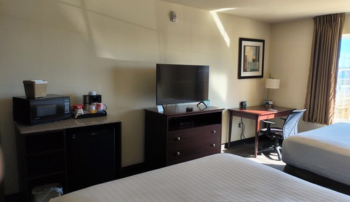 Room, 2 Queen Beds, Accessible, Non Smoking (Benched Tub)