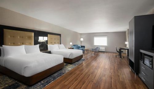 Queen Suite with Two Queen Beds and Sofa Bed