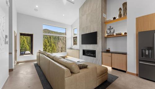 Four-Bedroom Vacation Home