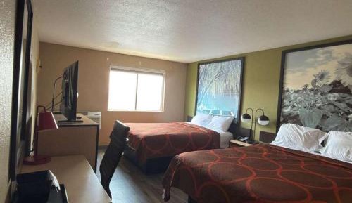 Queen Room with Two Queen Beds - Non-Smoking
