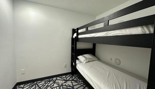 Family Queen Room with One Bunk Bed - Non-Smoking