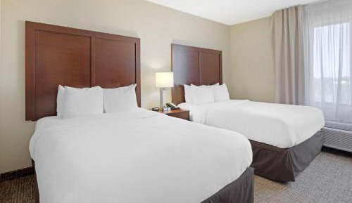 Queen Room with Two Queen Beds - Non-Smoking