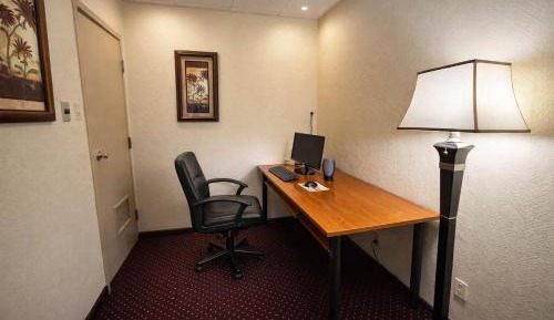 Standard King Room - Non-Smoking 