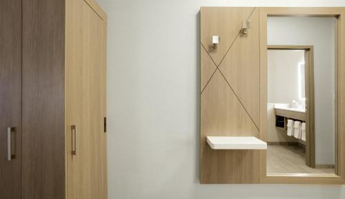 Queen Room with Two Queen Beds - Hearing Accessible/Non-Smoking