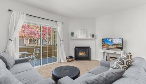 Two-Bedroom Deluxe Apartment
