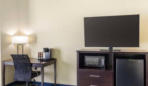 King Rom with Kitchenette