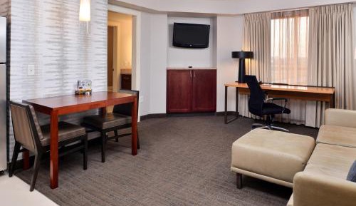 1 Bedroom Suite, 1 King